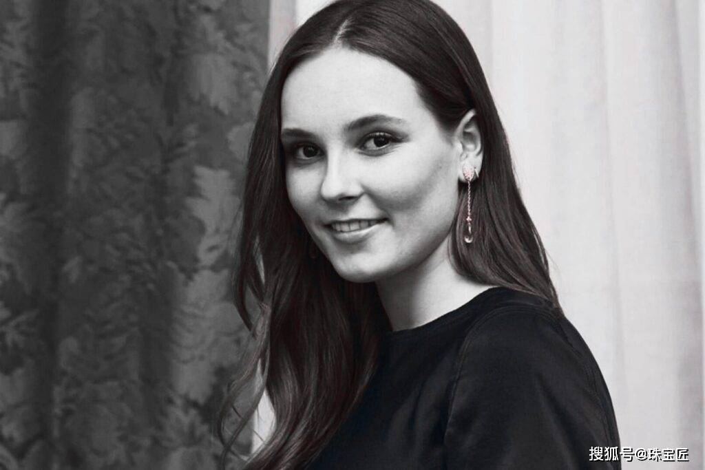 开元棋牌下载|成人礼开战斗机继承箱里装满传世冠冕!挪威00后女王储才是真·隐藏王者!(图47) 开元棋牌下载|成人礼开战斗机继承箱里装满传世冠冕!挪威00后女王储才是真·隐藏王者!(图47)