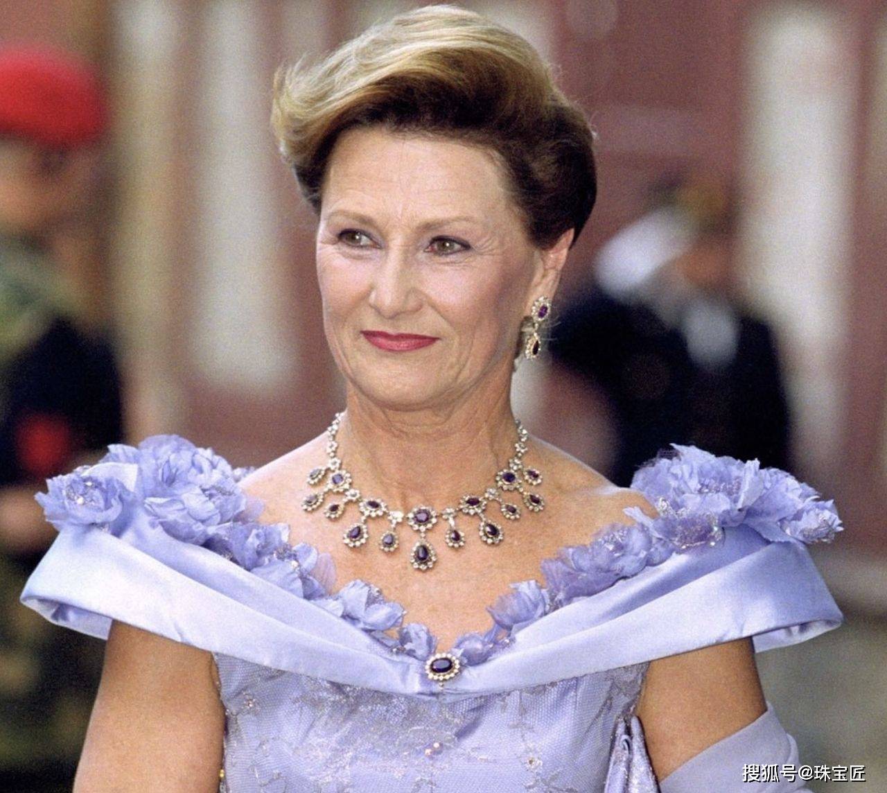 开元棋牌下载|成人礼开战斗机继承箱里装满传世冠冕!挪威00后女王储才是真·隐藏王者!(图45) 开元棋牌下载|成人礼开战斗机继承箱里装满传世冠冕!挪威00后女王储才是真·隐藏王者!(图45)